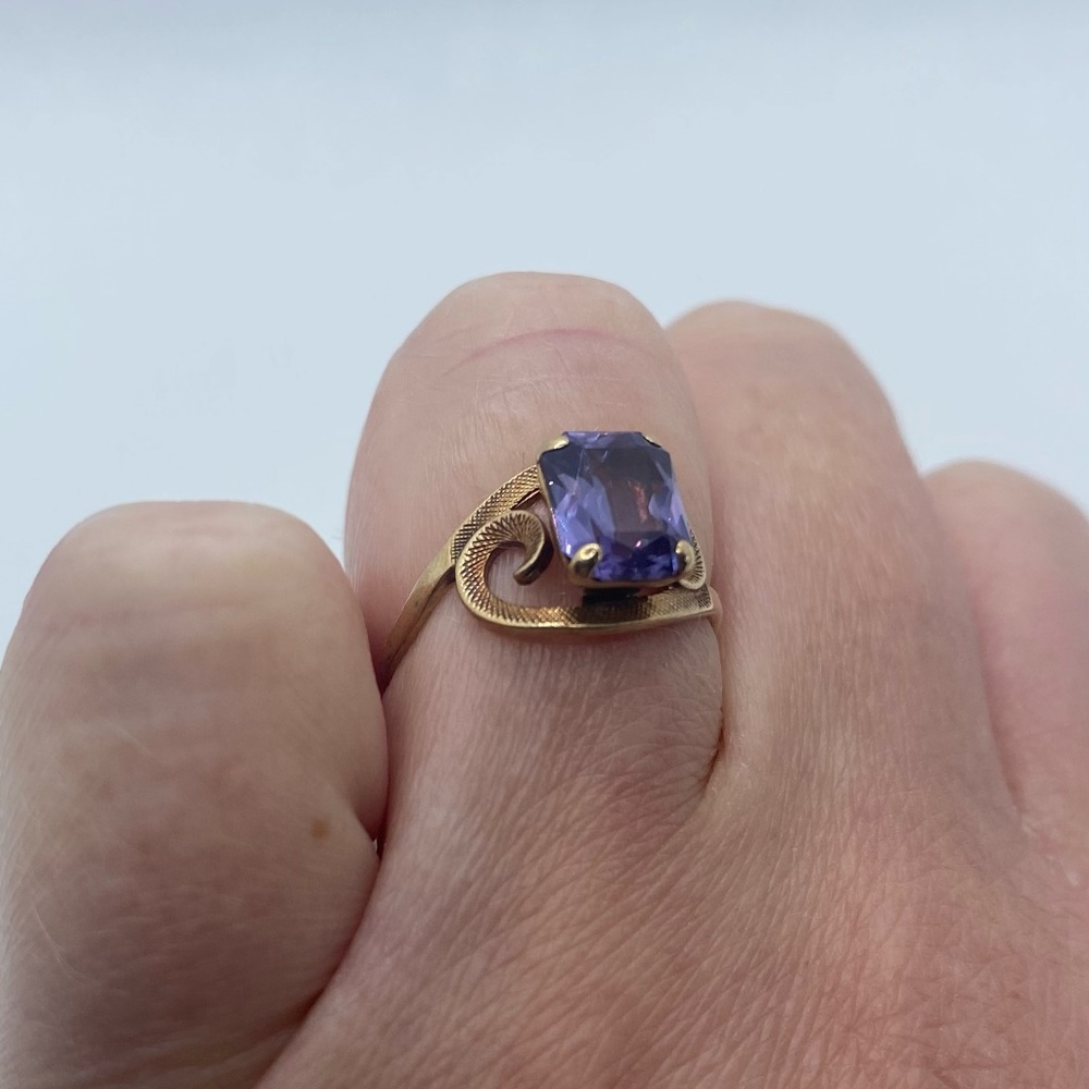 10k amethyst ring - Picture 10 of 12